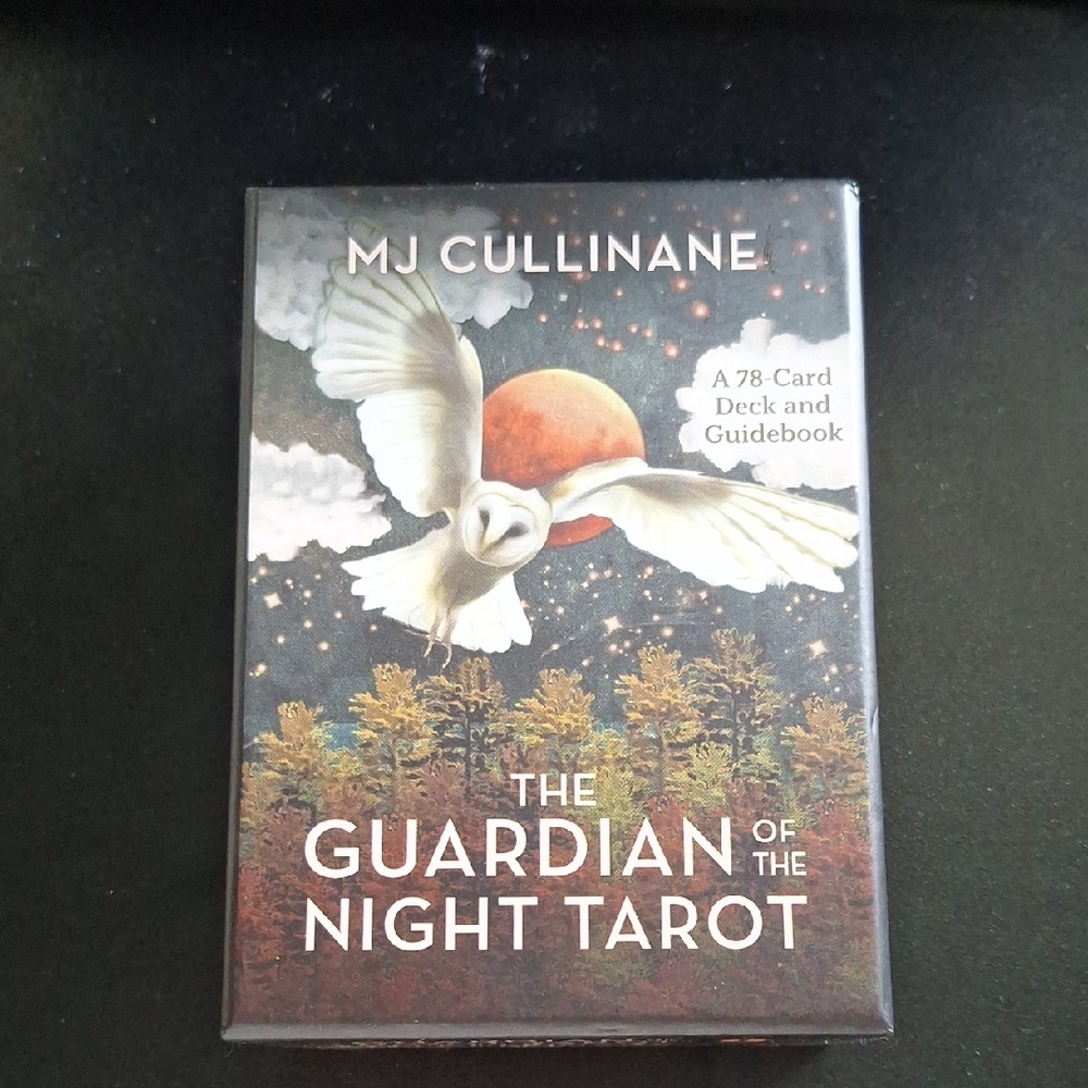 The Guardian of the Night Tarot Deck